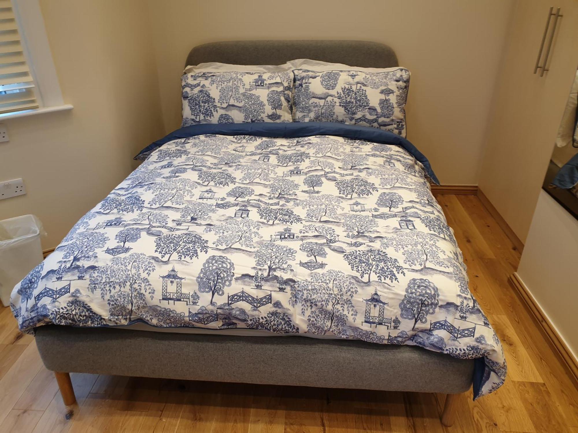London Luxury Apartments 3 Bedroom Sleeps 8 With 3 Bathrooms 5 Mins Walk To Tube Station Free Parking Ilford Exterior foto